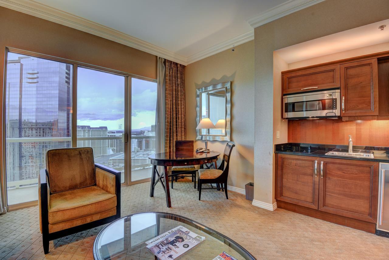 Penthouse Suite With Strip View At The Signature At Mgm Grand Las Vegas Bagian luar foto