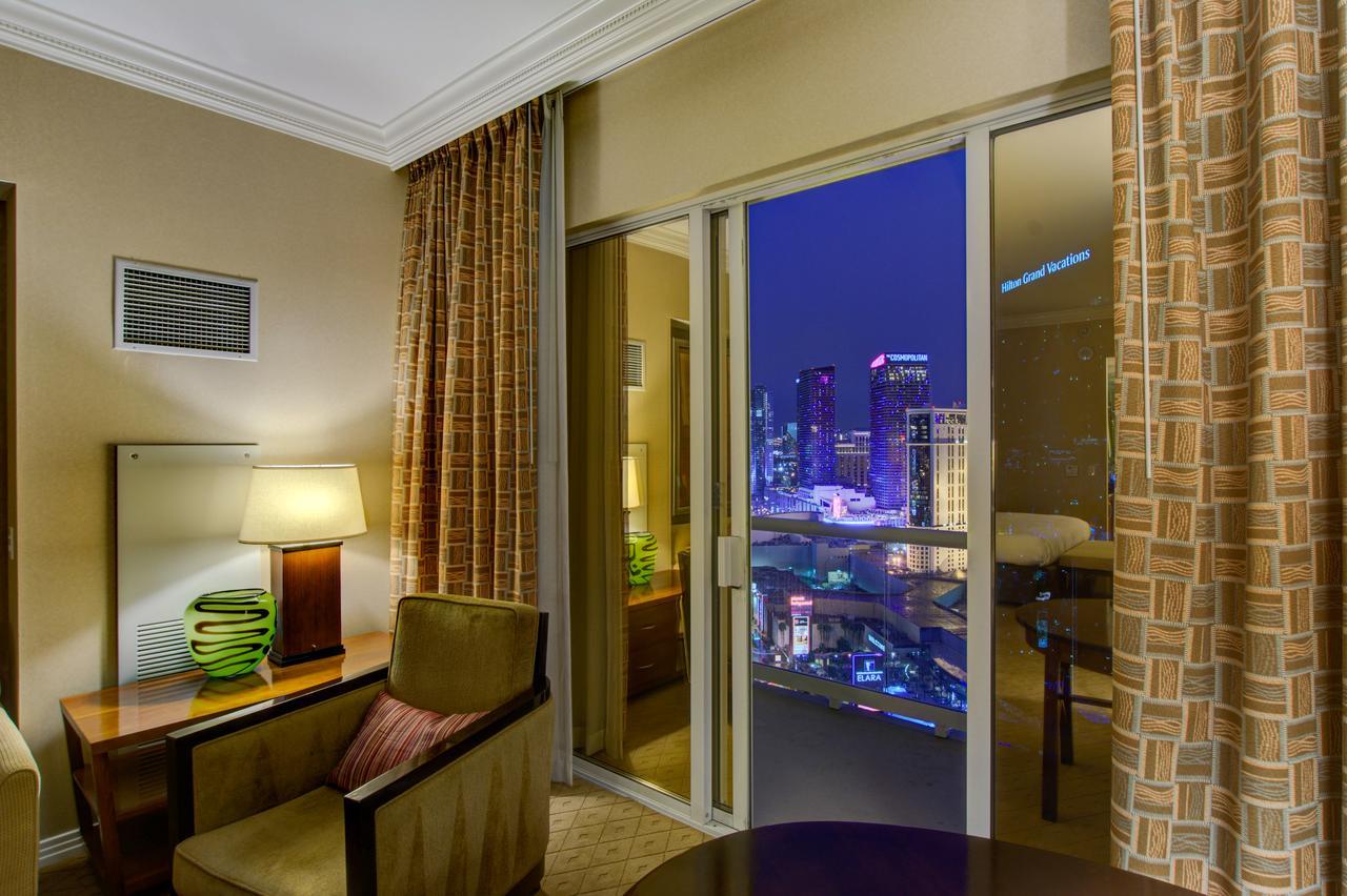 Penthouse Suite With Strip View At The Signature At Mgm Grand Las Vegas Bagian luar foto
