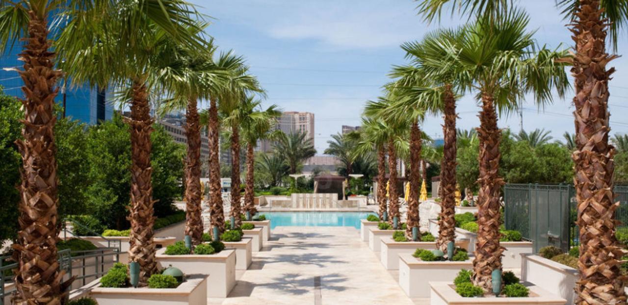 Penthouse Suite With Strip View At The Signature At Mgm Grand Las Vegas Bagian luar foto